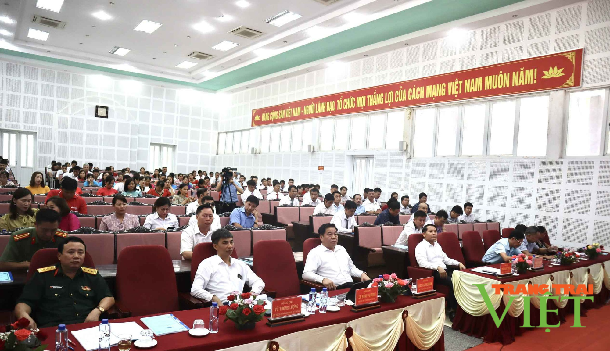Lai Châu: Tỷ lệ trường đạt chuẩn quốc gia của huyện biên giới Mường Tè chiếm hơn 56% - Ảnh 1.