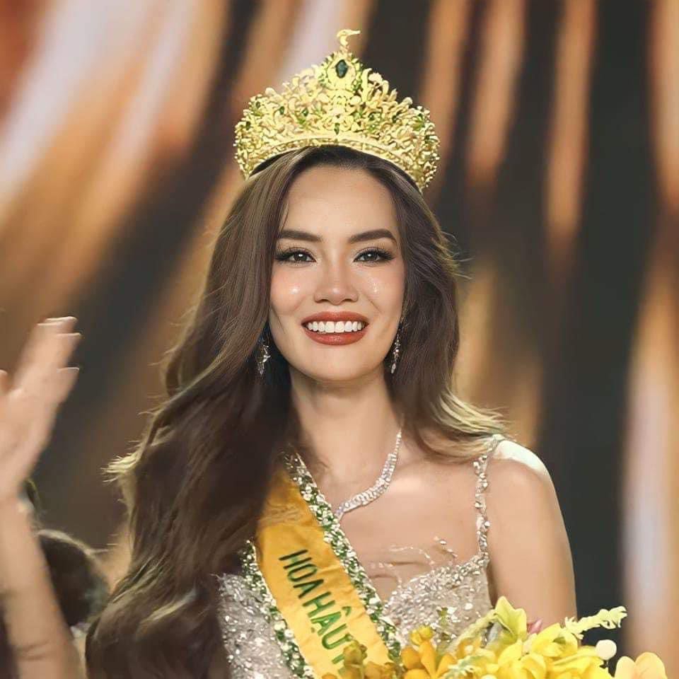 Lê Hoàng Phương đăng quang Miss Grand Vietnam 2023 - Ảnh 19.