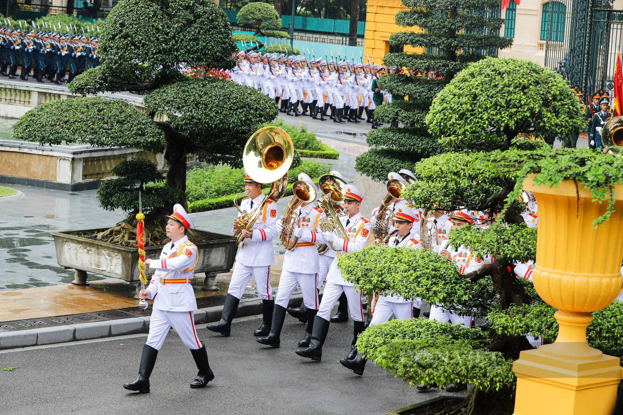 Hình ảnh Thủ tướng Phạm Minh Chính chủ trì Lễ đón Thủ tướng Singapore Lý Hiển Long  - Ảnh 9.