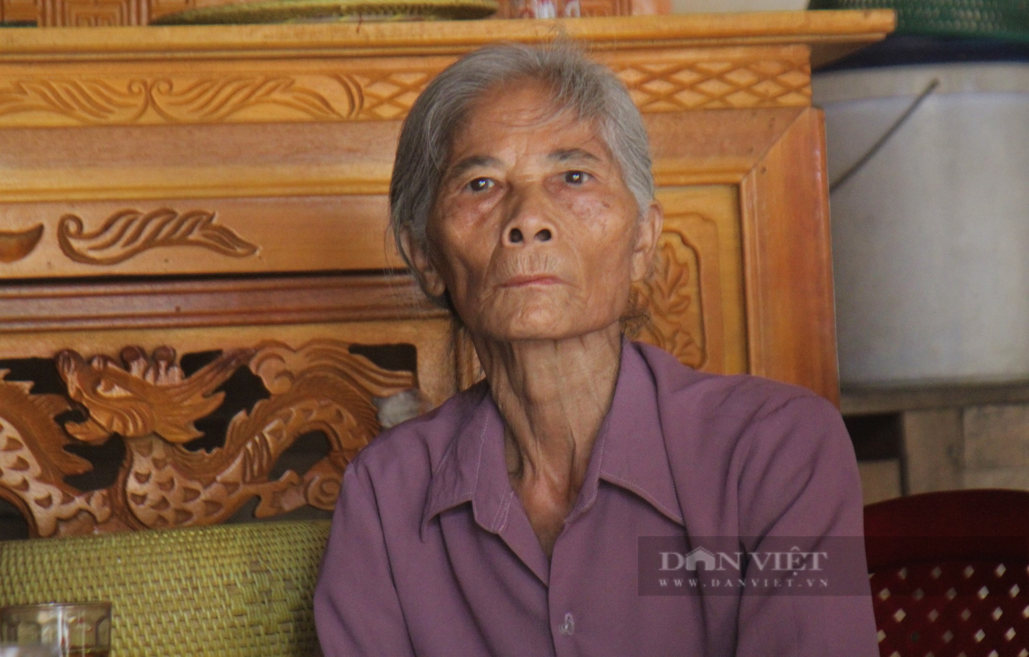 Cụ bà sống lay lắt trong căn nhà dọa sập được bạn đọc Dân Việt giúp đỡ xây dựng một ngôi nhà mới - Ảnh 6.