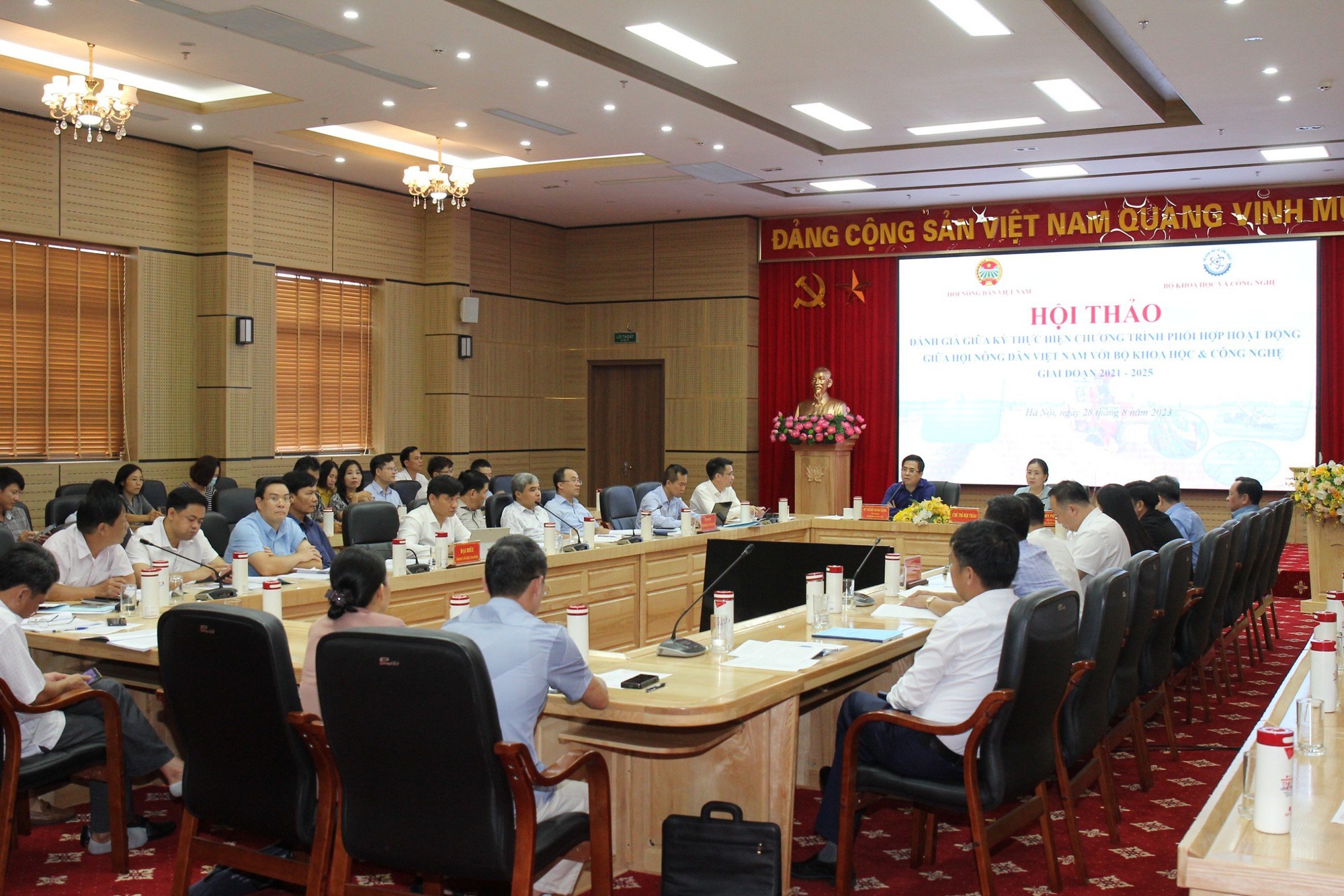 Hội thảo sơ kết đánh giá chương trình phối hợp giữa Hội Nông dân Việt Nam và Bộ Khoa học công nghệ - Ảnh 1.