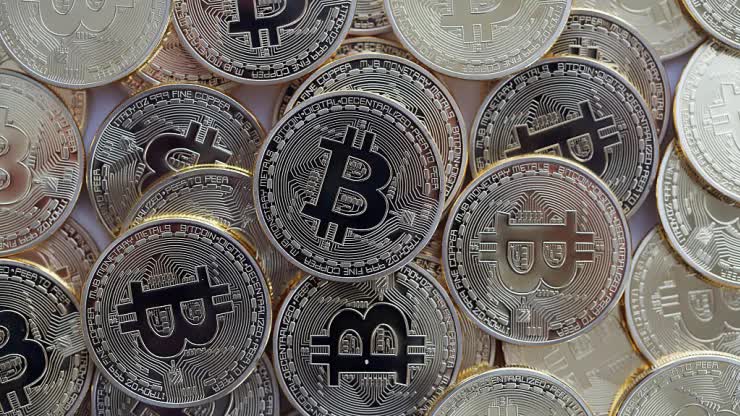 Khối lượng giao dịch Bitcoin chạm mức thấp nhất trong hơn 4 năm - Ảnh 1.