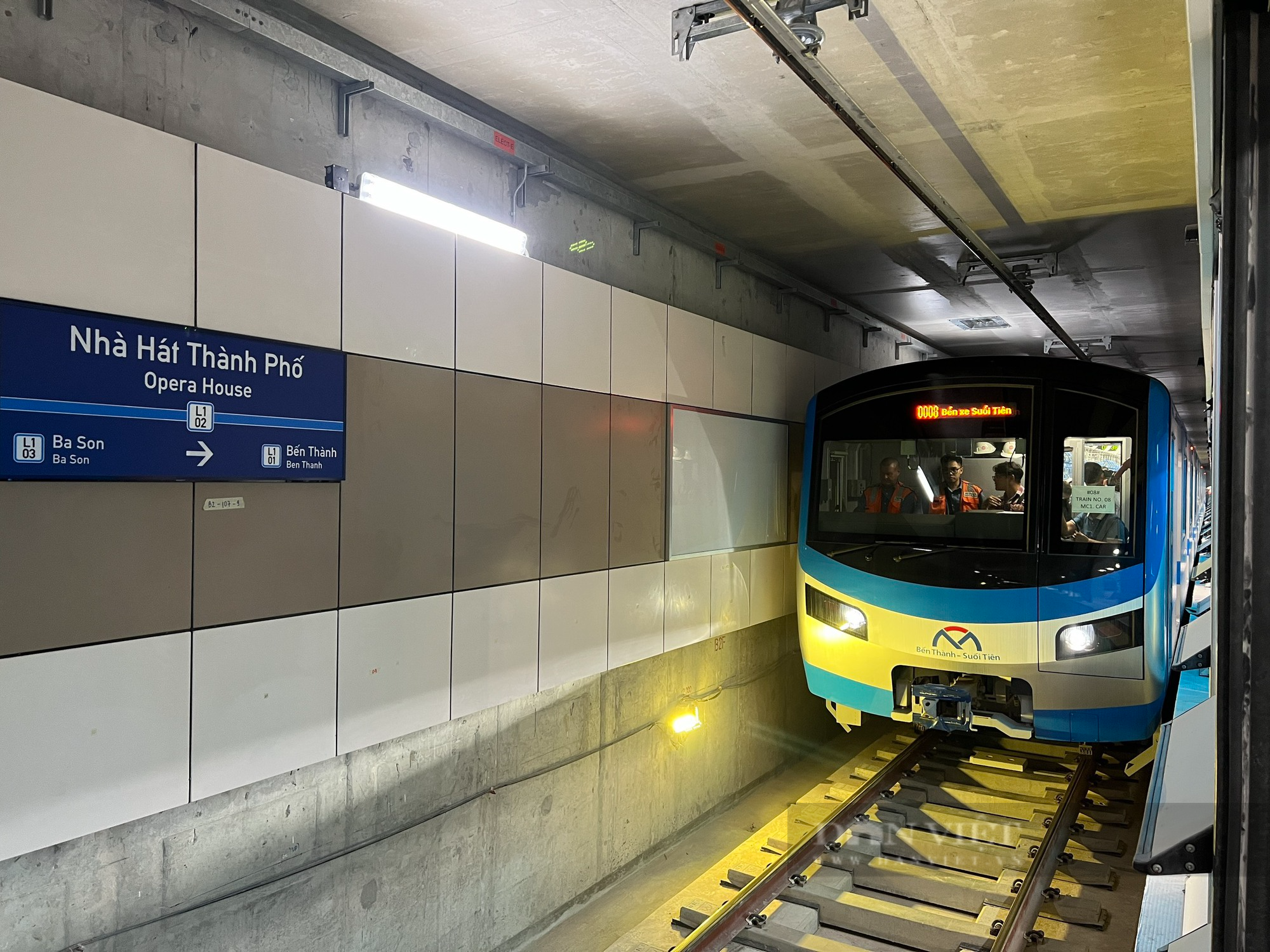 Chiêm ngưỡng đoàn tàu Metro Bến Thành - Suối Tiên chạy thử nghiệm toàn tuyến - Ảnh 4.