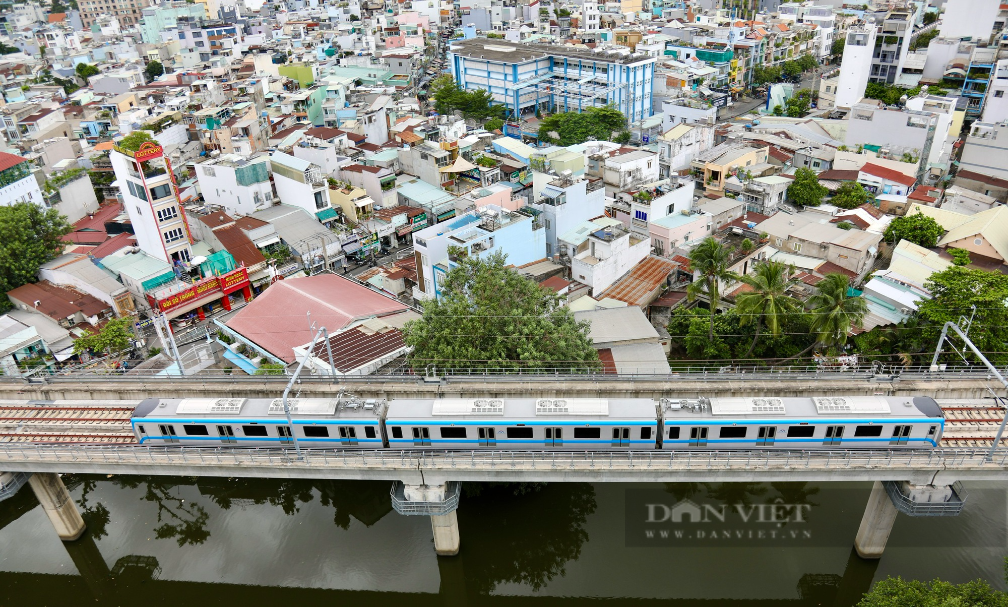 Chiêm ngưỡng đoàn tàu Metro Bến Thành - Suối Tiên chạy thử nghiệm toàn tuyến - Ảnh 11.