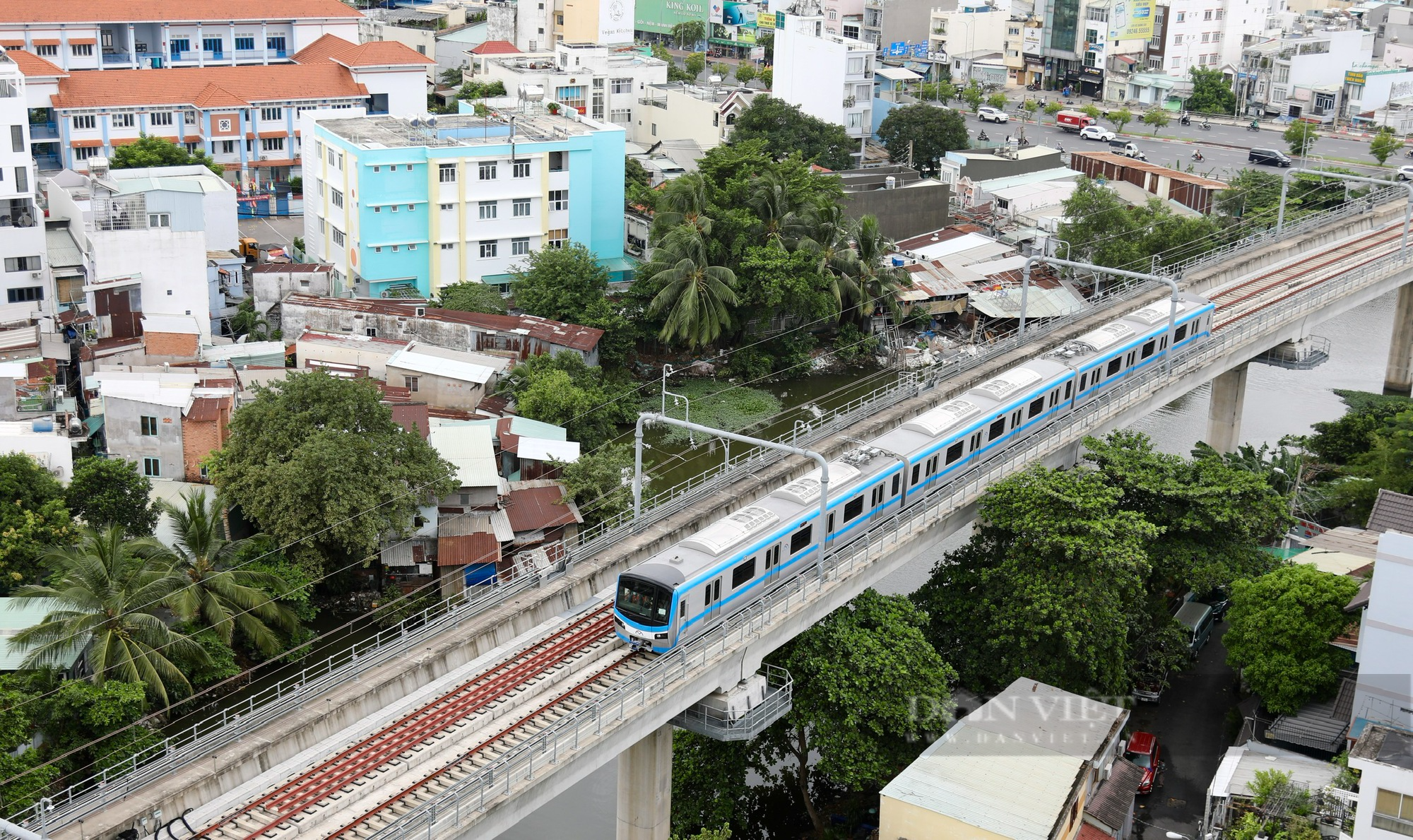 Chiêm ngưỡng đoàn tàu Metro Bến Thành - Suối Tiên chạy thử nghiệm toàn tuyến - Ảnh 12.