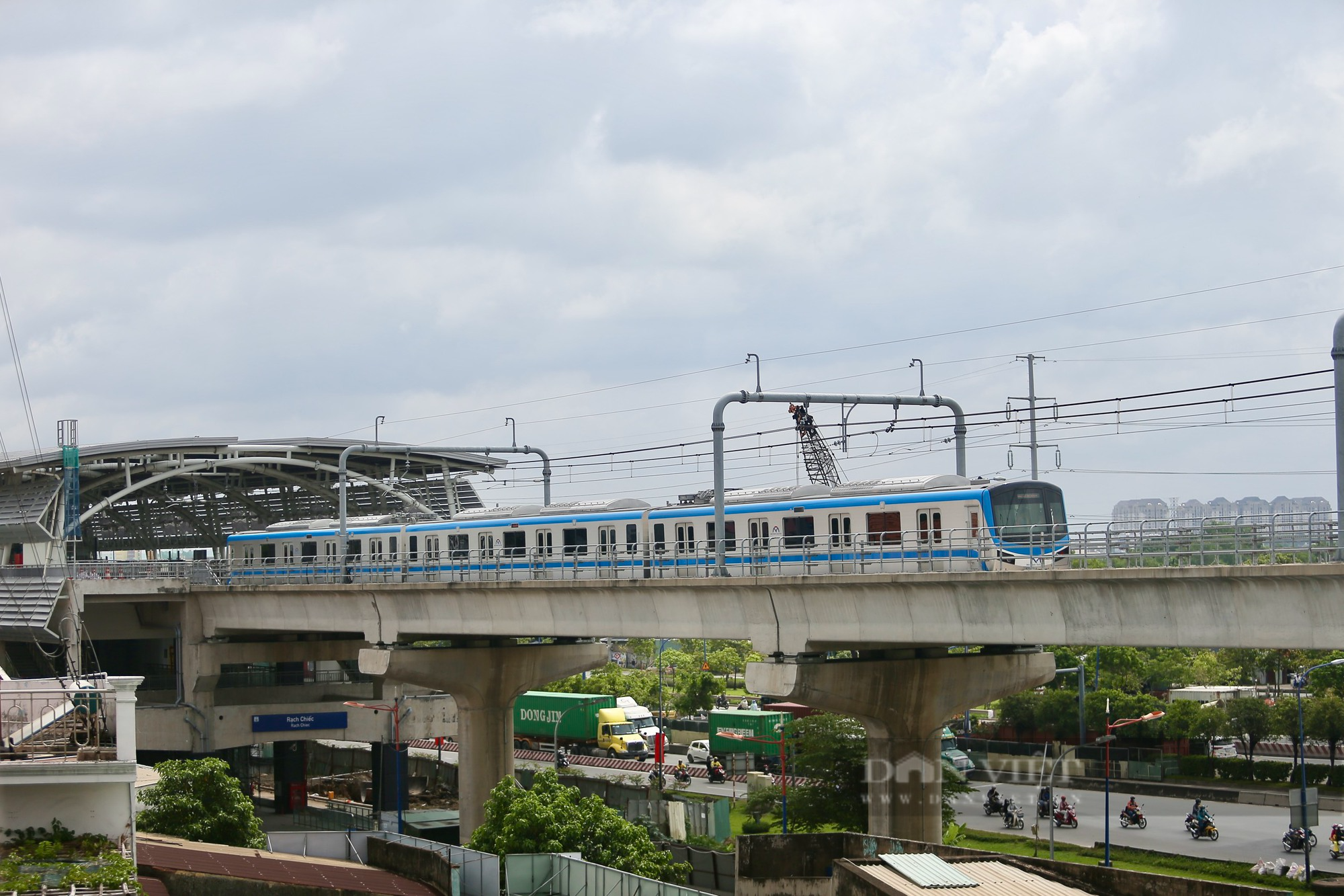 Chiêm ngưỡng đoàn tàu Metro Bến Thành - Suối Tiên chạy thử nghiệm toàn tuyến - Ảnh 14.