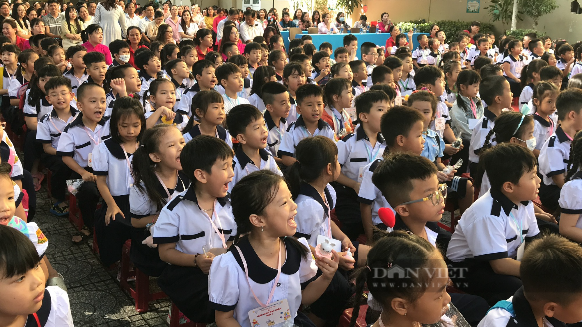 Bí thư Thành ủy Nguyễn Văn Nên đưa ra 4 yêu cầu với ngành giáo dục thành phố trước thềm năm học mới - Ảnh 1.