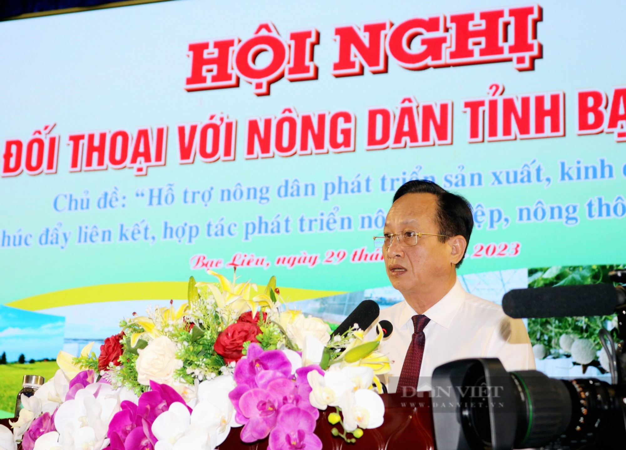 Chủ tịch UBND tỉnh Bạc Liêu Phạm Văn Thiều đối thoại với nông dân - Ảnh 1.