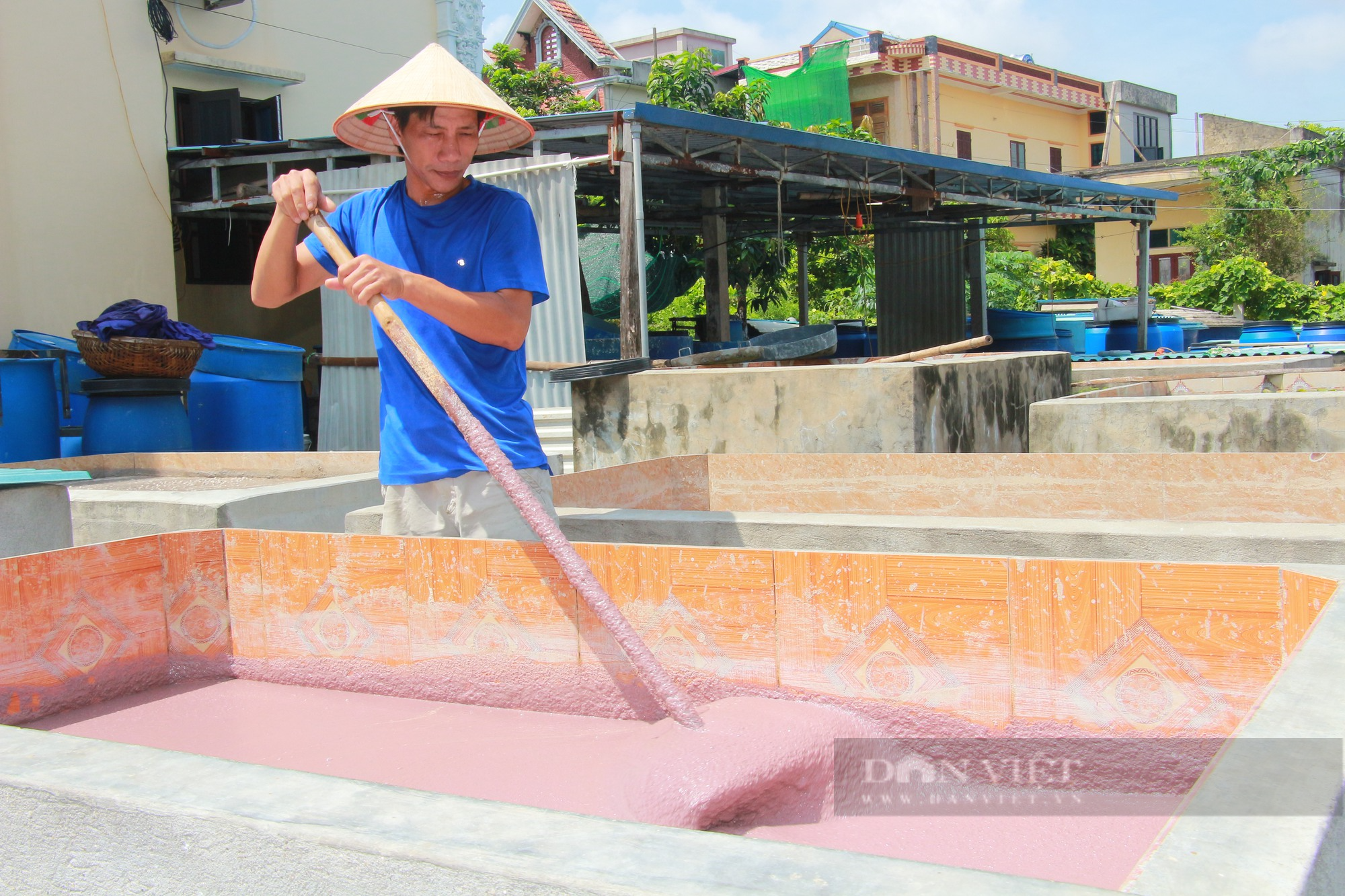 Nước mắm Sa Châu ở Nam Định có gì đặc biệt mà được chọn vào Top 100 đặc sản quà tặng Việt Nam - Ảnh 3.