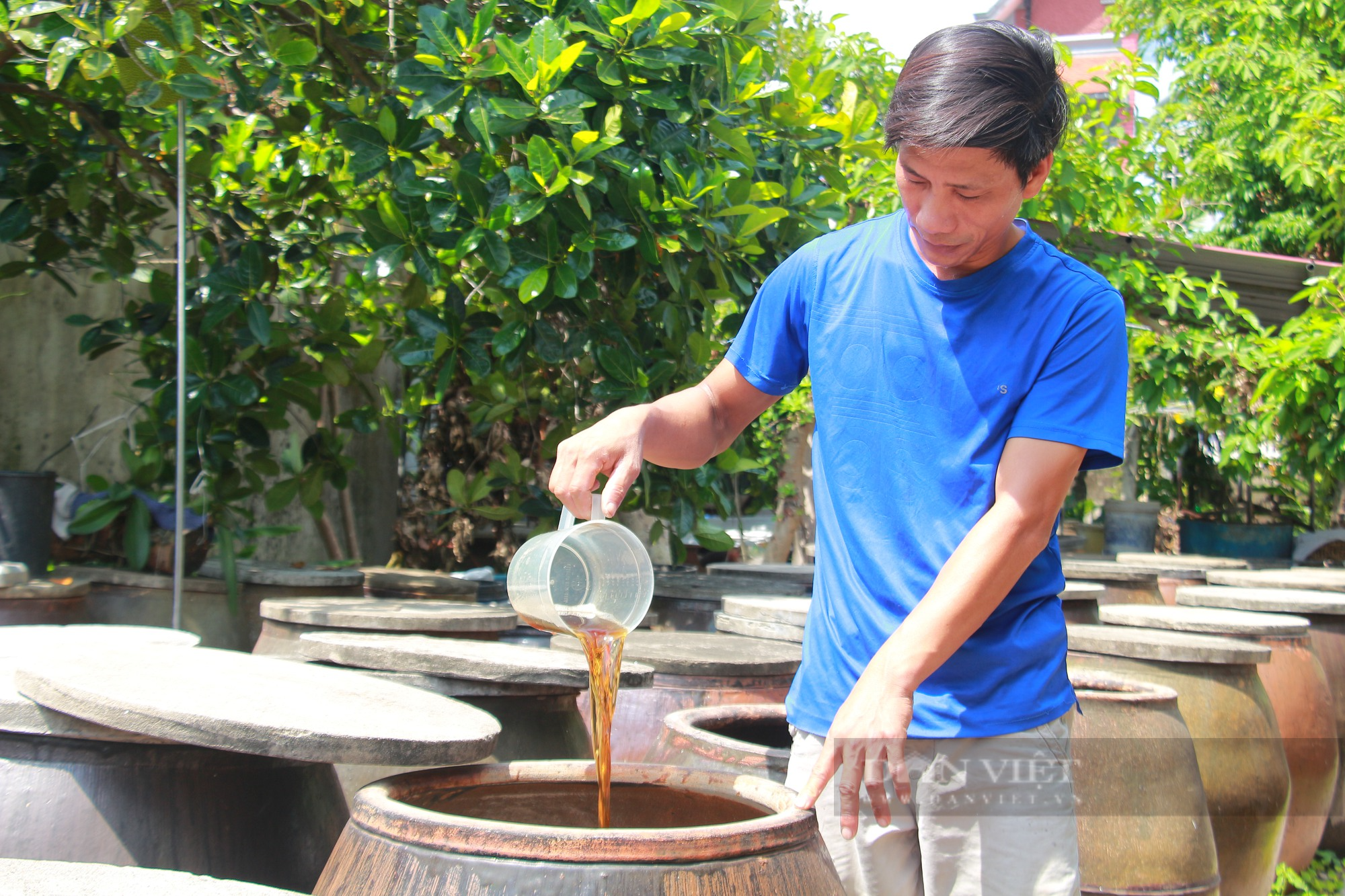 Nước mắm Sa Châu ở Nam Định có gì đặc biệt mà được chọn vào Top 100 đặc sản quà tặng Việt Nam - Ảnh 8.