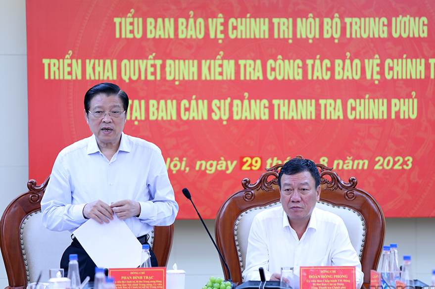 Ông Phan Đình Trạc và đoàn công tác kiểm tra bảo vệ chính trị nội bộ tại Thanh tra Chính phủ - Ảnh 1.