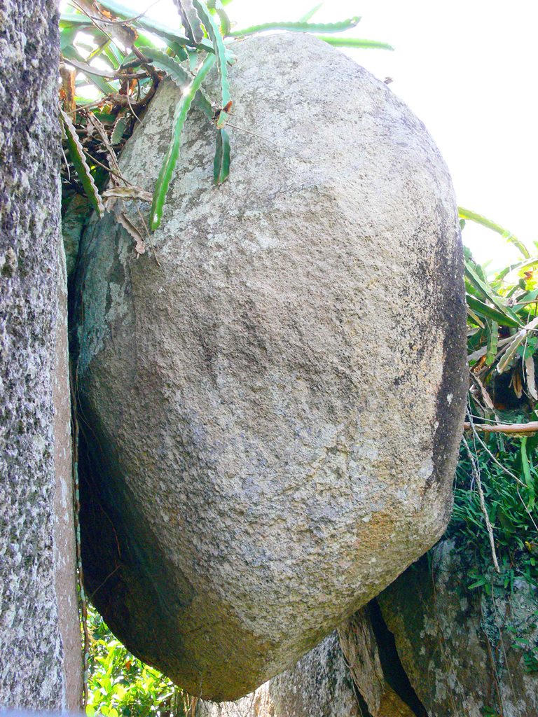 Vùng núi nổi tiếng ở An Giang chồng chất hòn đá, tảng đá hình thù kỳ dị, nhiều người leo lên xem - Ảnh 25.