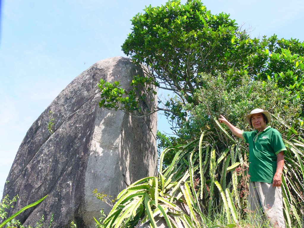 Vùng núi nổi tiếng ở An Giang chồng chất hòn đá, tảng đá hình thù kỳ dị, nhiều người leo lên xem - Ảnh 27.