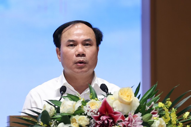 Thủ tướng Phạm Minh Chính: Thị trường bất động sản khó khăn ở đâu, tháo gỡ ở đó - Ảnh 2.