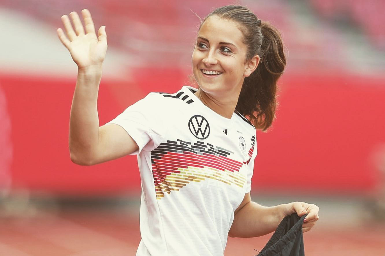 Ngắm &quot;bóng hồng&quot; xinh đẹp nhất của ĐT nữ Đức tại World Cup 2023 - Ảnh 10.