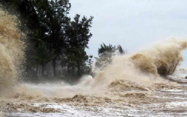 MỚI NHẤT: Bão SAOLA đi vào biển Đông giật trên cấp 17, chính thức trở thành cơn bão số 3 - Ảnh 3.