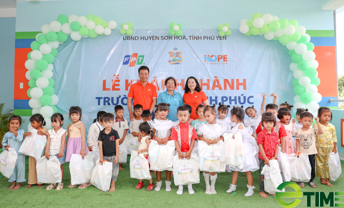 FPT và Quỹ Hy vọng khánh thành điểm trường mầm non Nguyên Xuân tại Phú Yên - Ảnh 2.