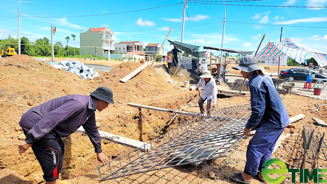 Chạm mốc thời hạn hoàn thành, các khu TĐC cao tốc Bắc – Nam, đoạn Quảng Ngãi đã làm đến đâu? - Ảnh 3.