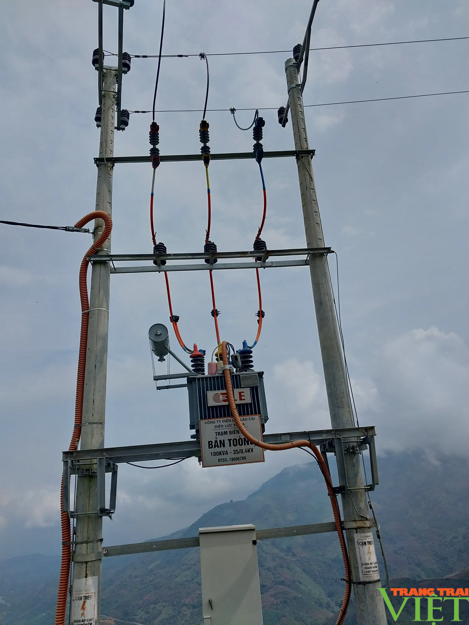 Điện về thắp sáng vùng quê nông thôn Lào Cai - Ảnh 2.