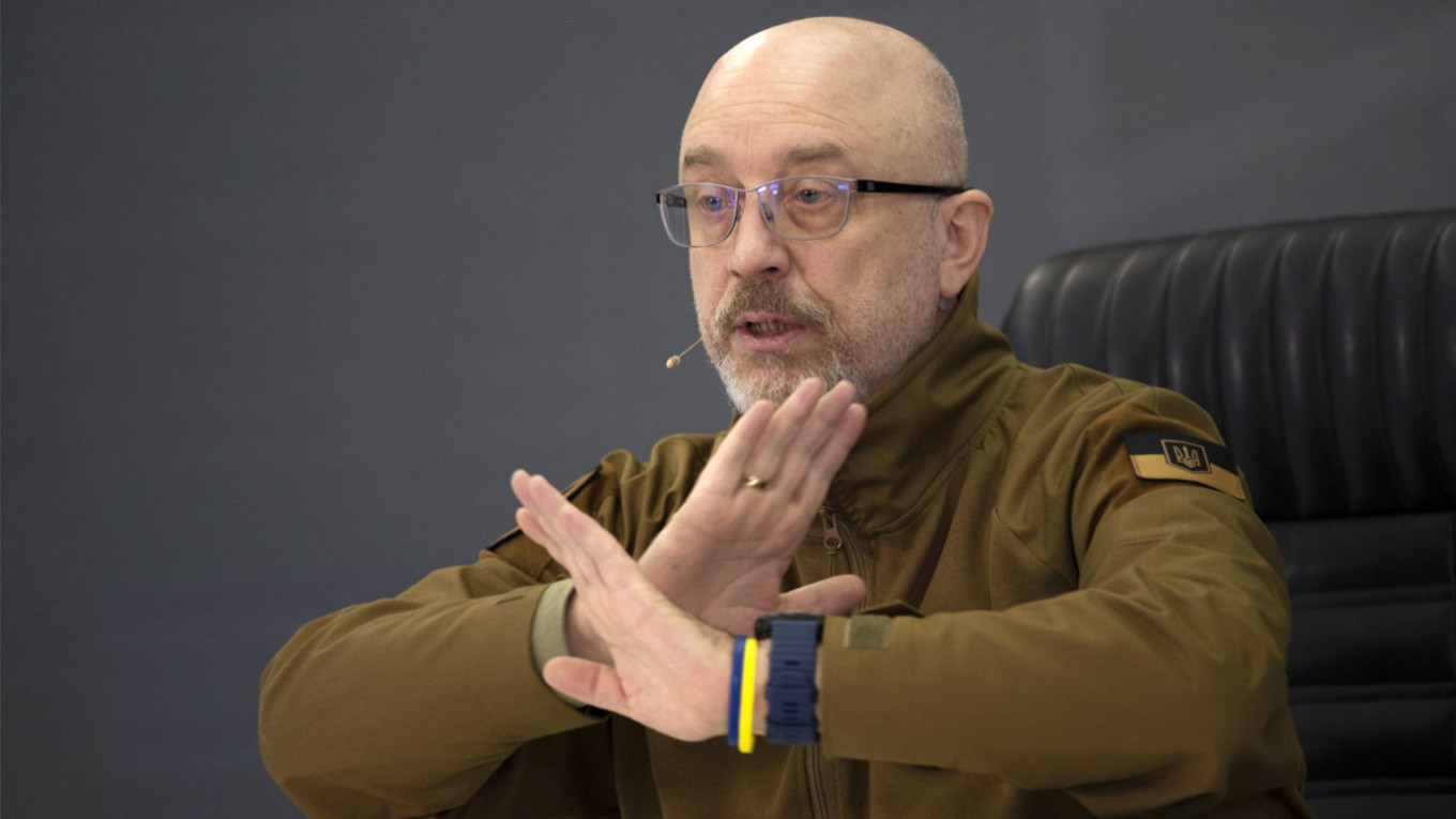 Truyền thông: Bộ trưởng Quốc phòng Ukraine sắp bị cách chức - Ảnh 1.