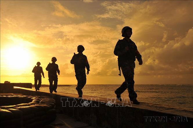 Hình ảnh hào hùng về Hải quân nhân dân Việt Nam - Ảnh 2.