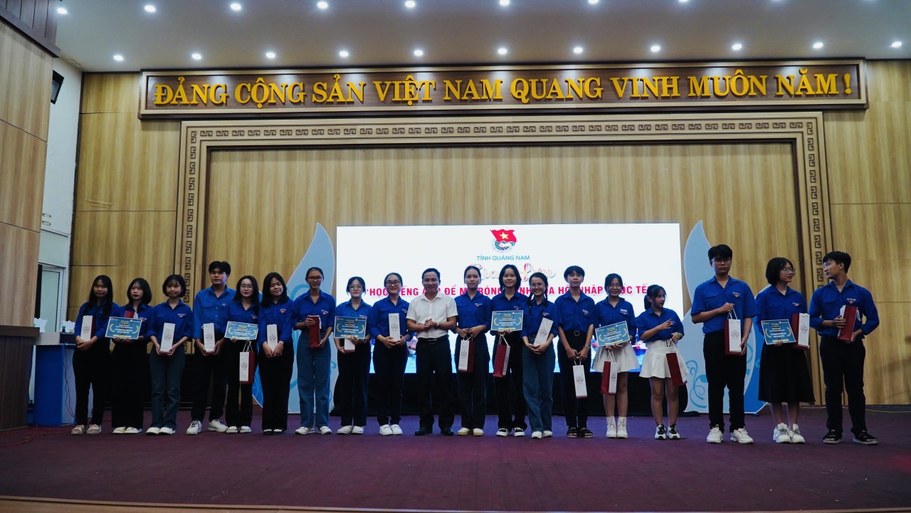 Trường Song ngữ Quốc tế Quảng Nam Academy tặng gần 3.000 tài khoản Pro học tiếng Anh Best-English cho học sinh, sinh viên - Ảnh 3.