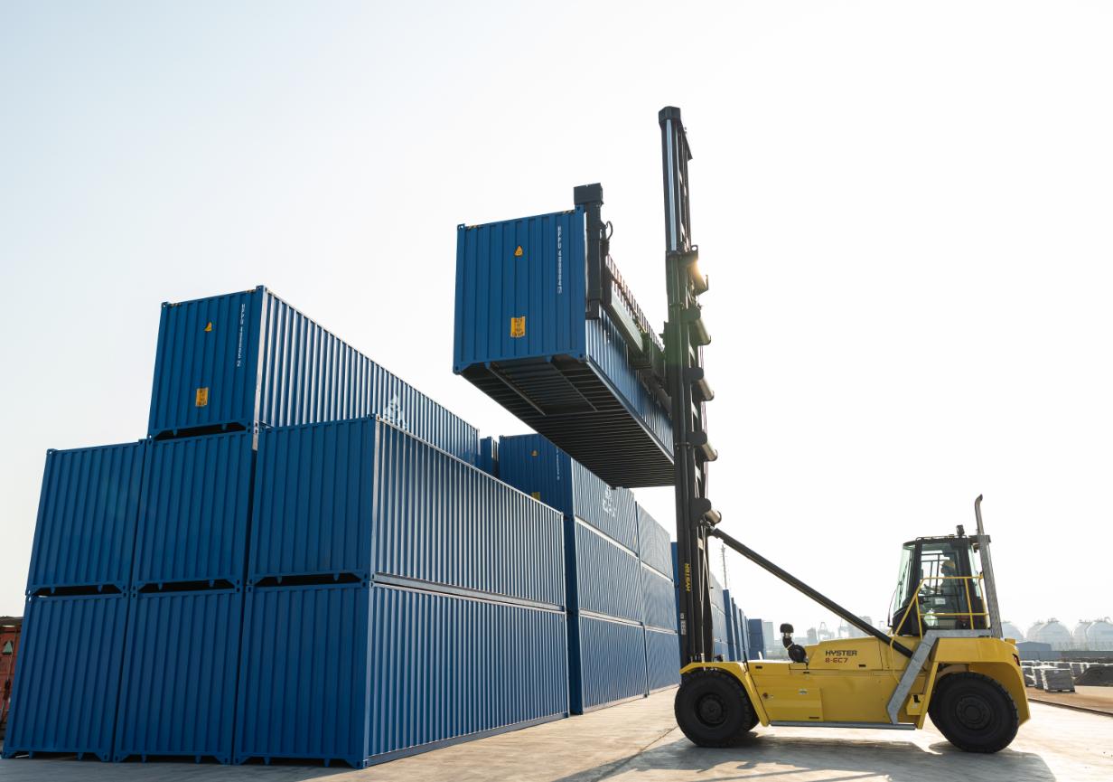 Hòa Phát chính thức xuất hàng những sản phẩm container đầu tiên - Ảnh 2.