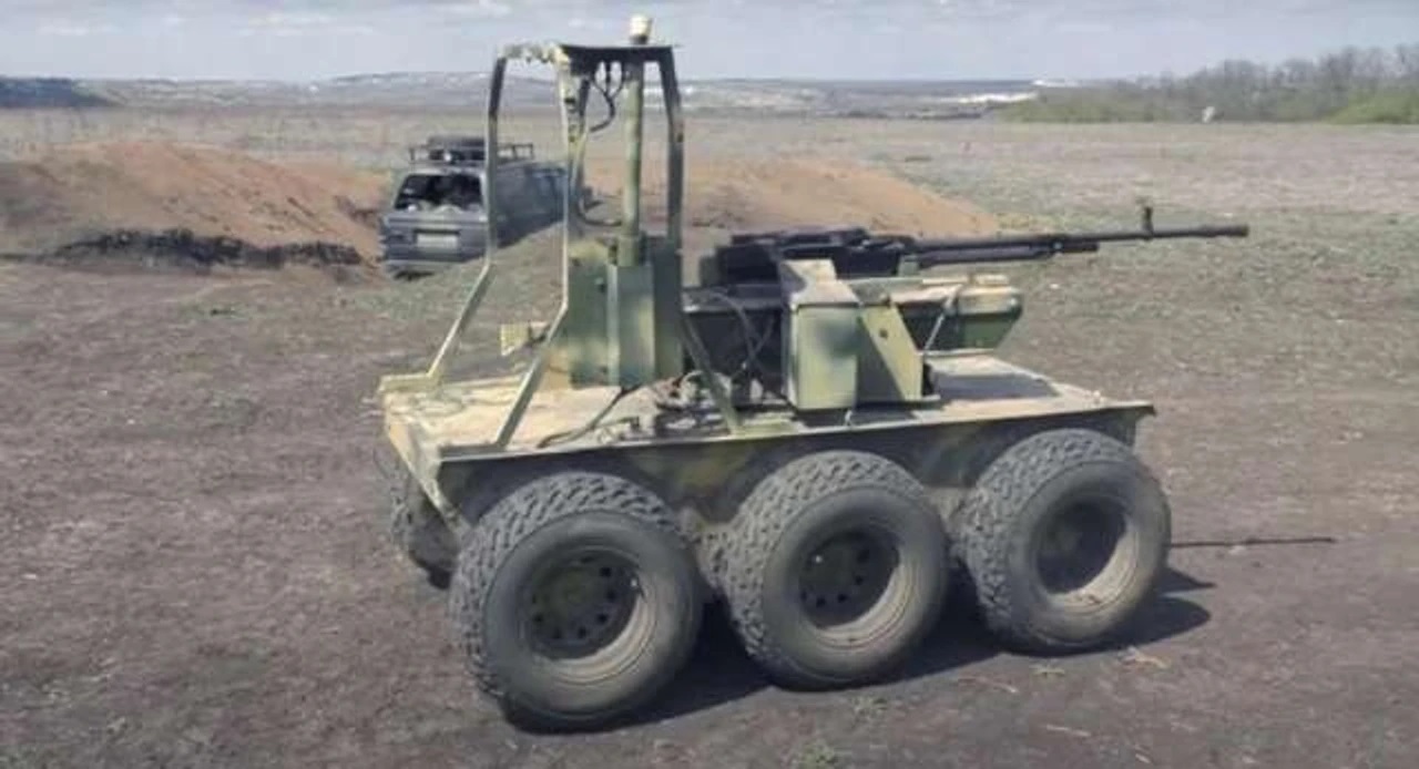 Ukraine lên kế hoạch triển khai đội quân robot ra chiến trường chống lại lính Nga - Ảnh 1.