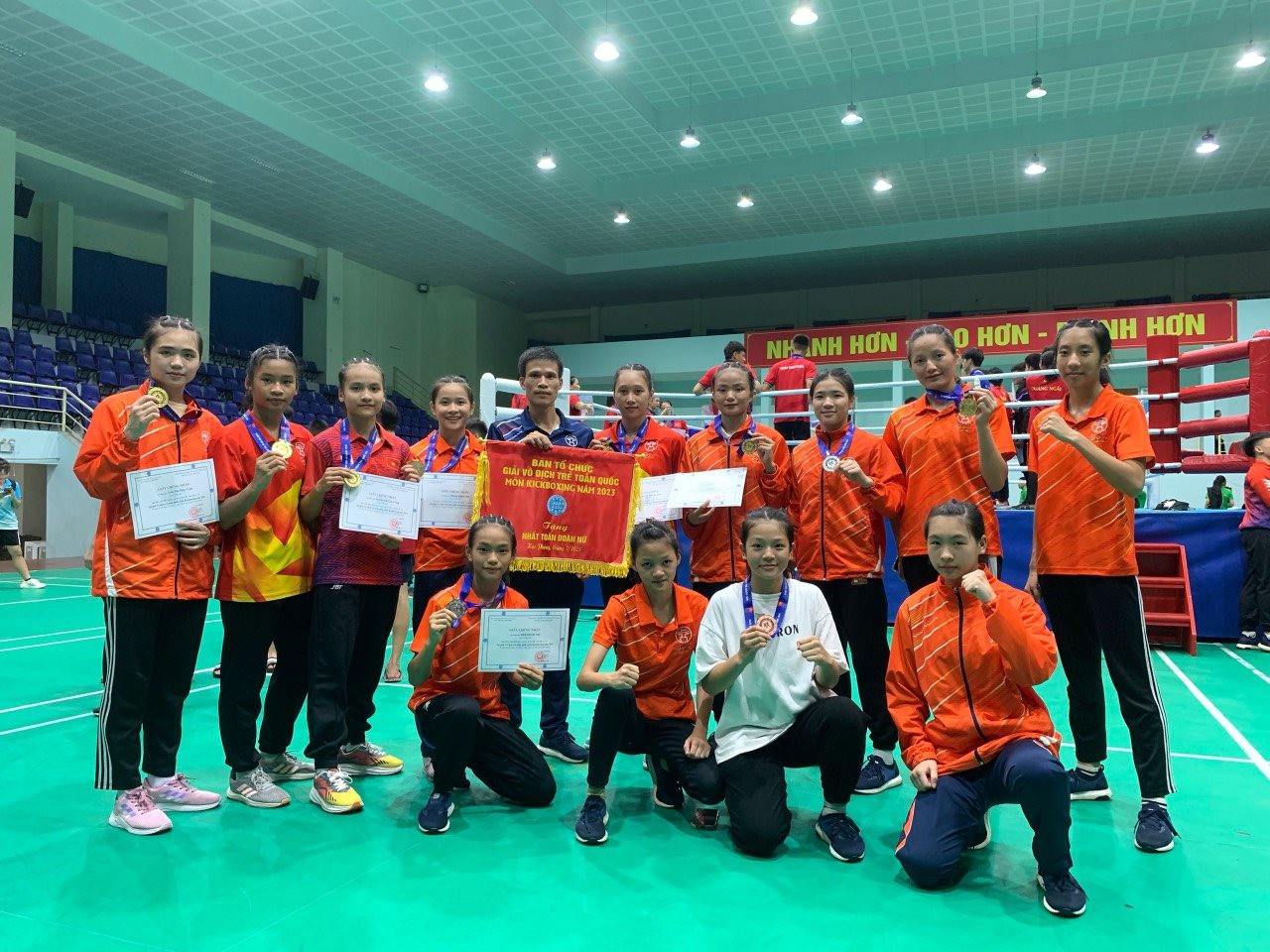 Hà Nội vô địch toàn đoàn giải trẻ kickboxing toàn quốc 2023 - Ảnh 1.