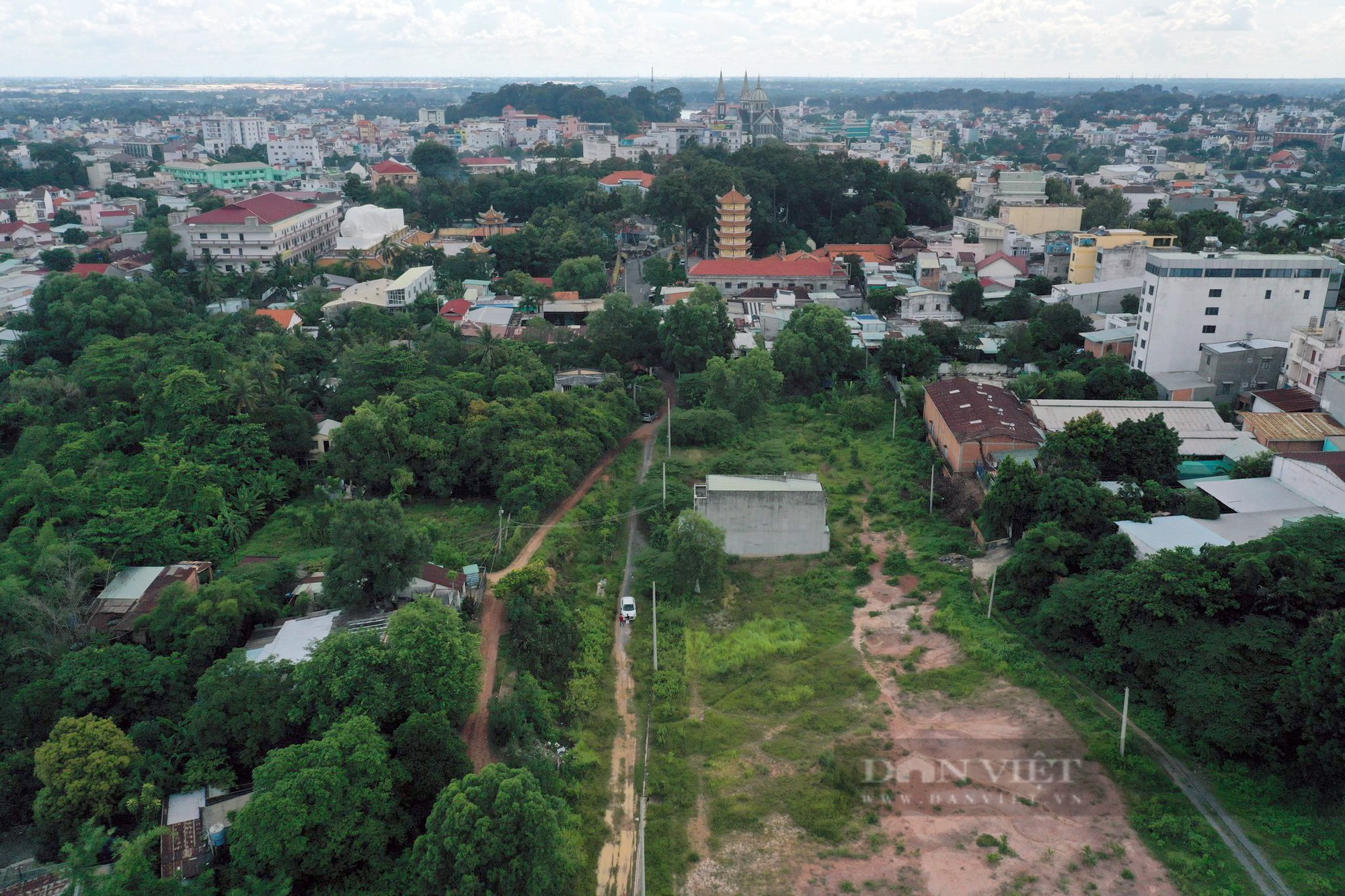 Cận cảnh dự án 15 năm ở Bình Dương nằm &quot;bất động&quot; người dân mong chờ được gỡ treo - Ảnh 1.