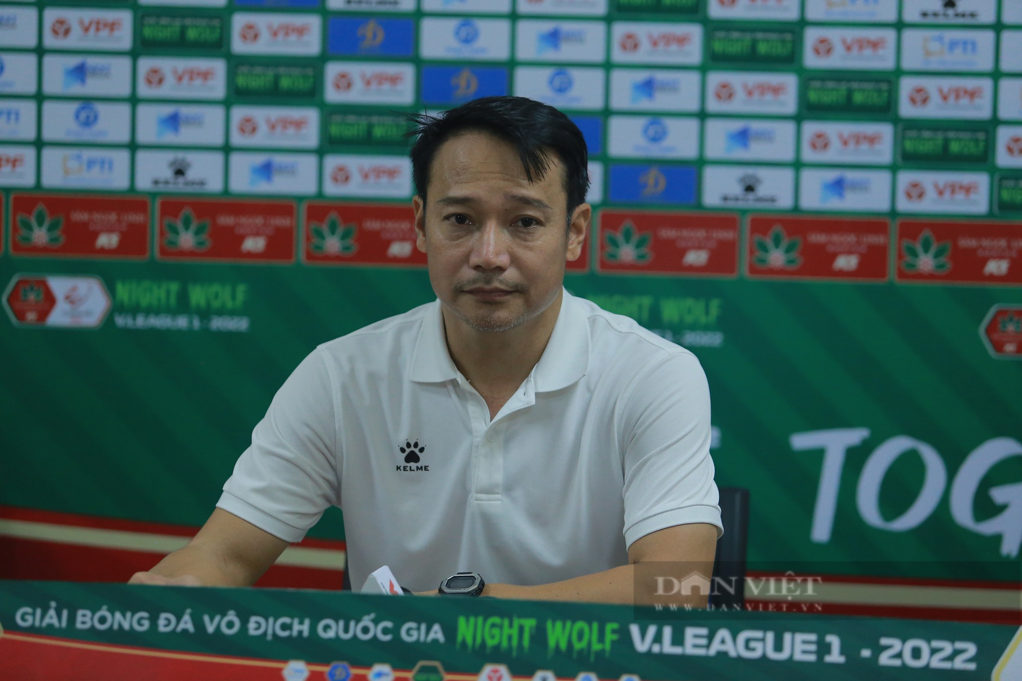 BHL, cầu thủ Nam Định mong muốn CĐV tiếp tục đến sân &quot;tiếp lửa&quot; cho đội bóng - Ảnh 1.