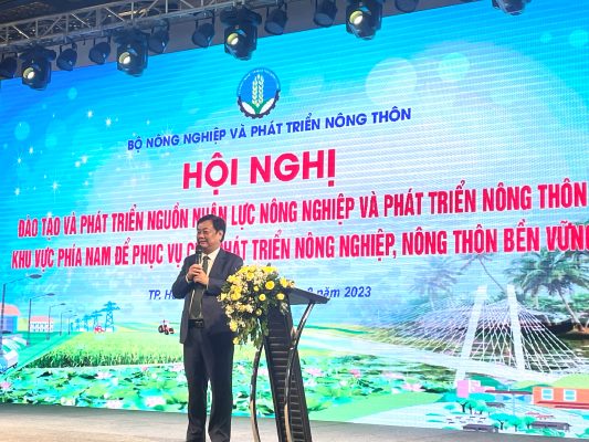 Bộ trưởng Lê Minh Hoan: Khởi nghiệp nông nghiệp không nên là sân chơi - Ảnh 1.