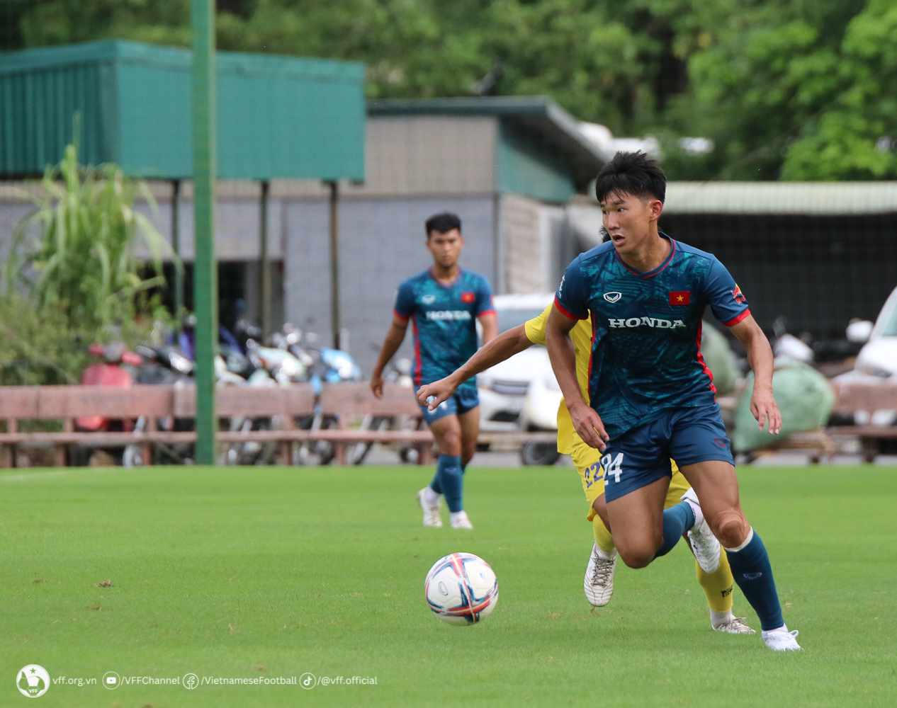 “Công Phượng đệ nhị&quot; thi đấu ấn tượng trong trận đấu tập với U21 Hà Nội - Ảnh 4.