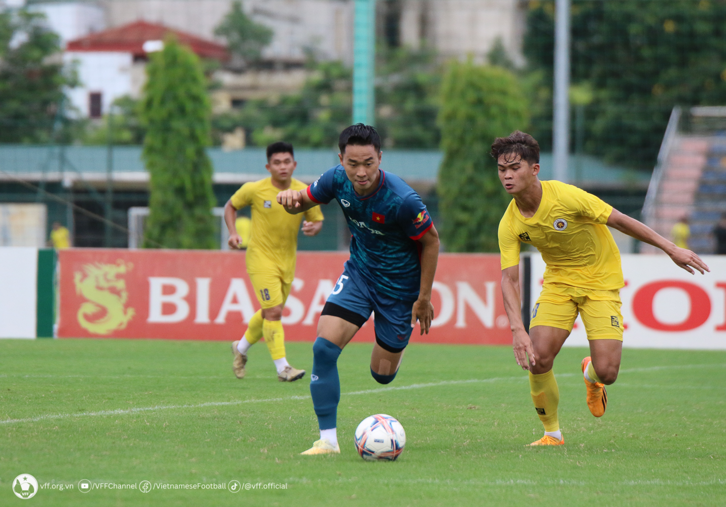 “Công Phượng đệ nhị&quot; thi đấu ấn tượng trong trận đấu tập với U21 Hà Nội - Ảnh 2.