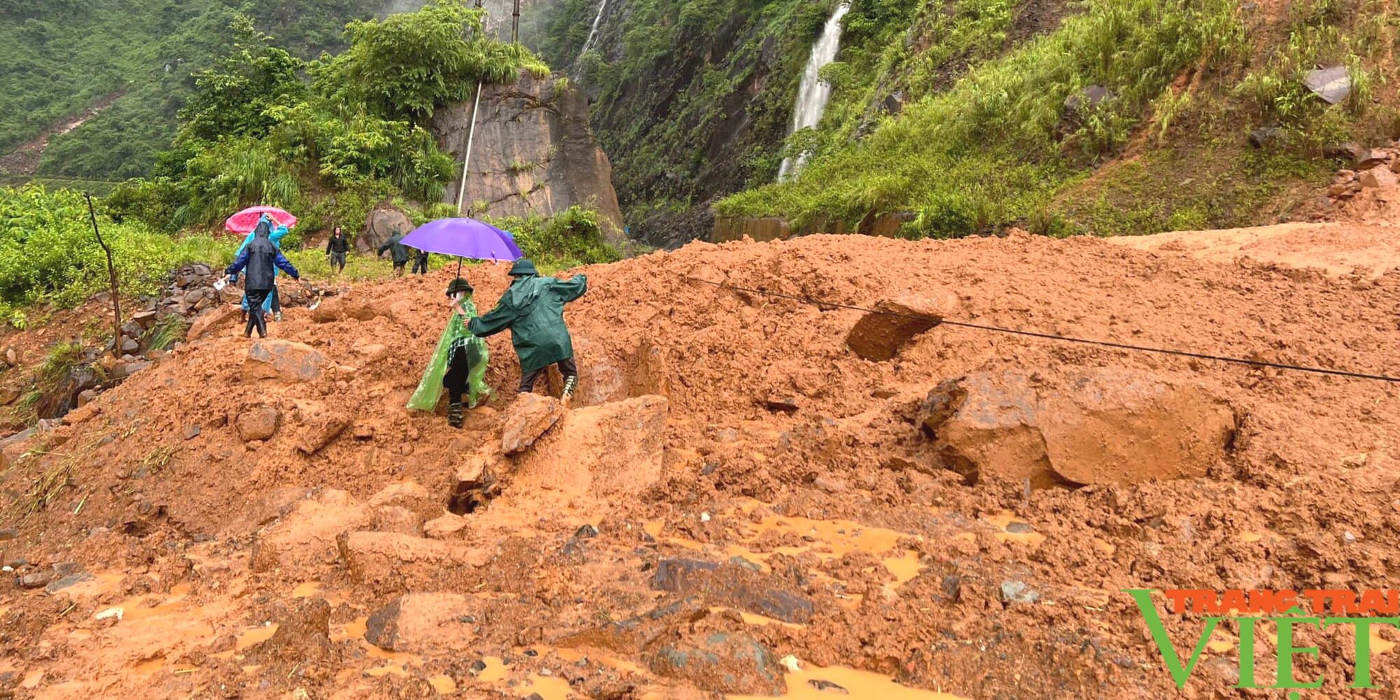 Mường La (Sơn La): Mưa lũ đã gây thiệt hại nhà ở và 1 người chết. - Ảnh 1.