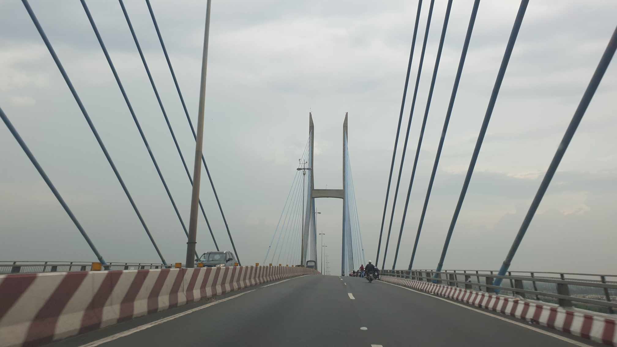 Bộ GTVT ủng hộ xây dựng 18 cây cầu với 4 làn xe qua tỉnh Tiền Giang - Ảnh 1.