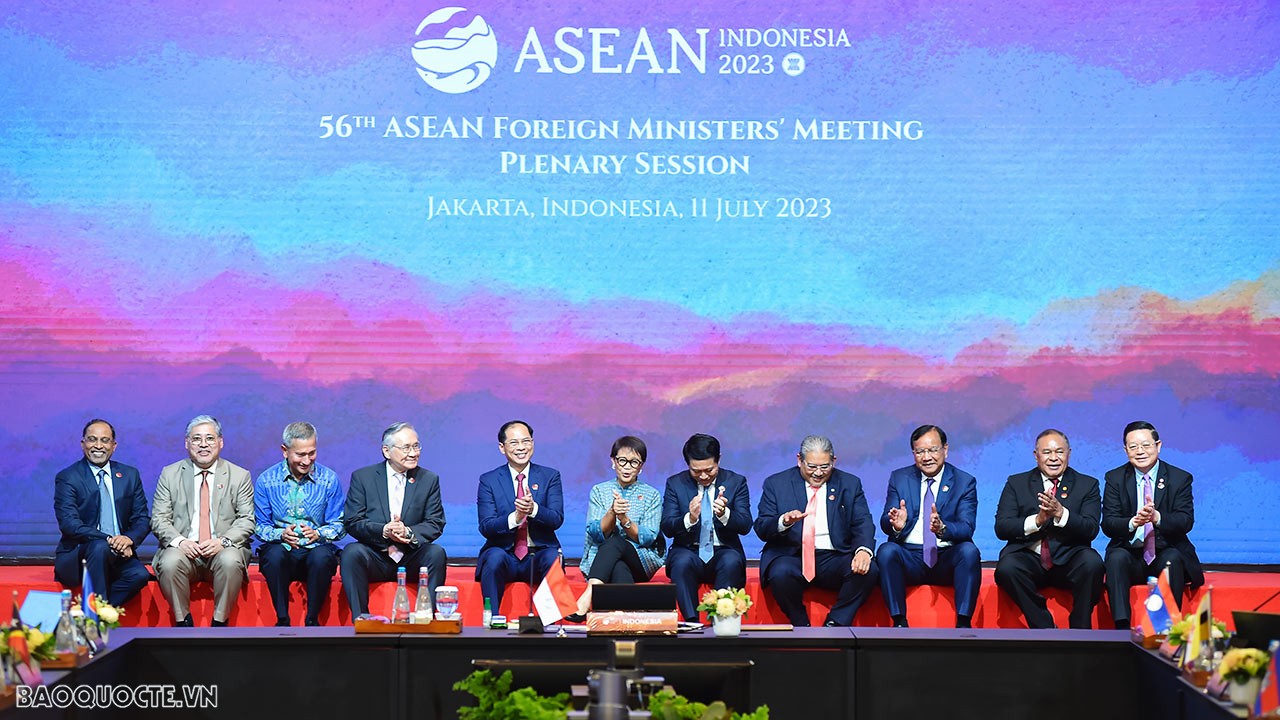 ASEAN: Tâm điểm hòa bình, hợp tác và phát triển - Ảnh 1.