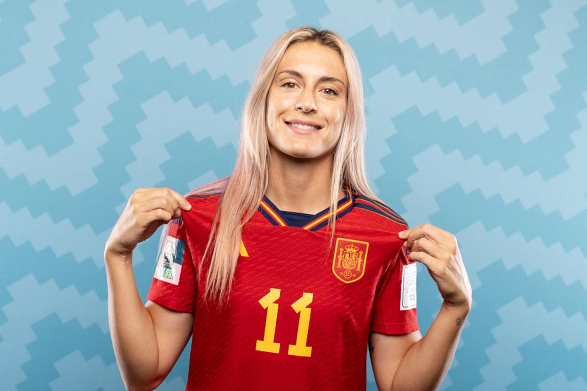 Ngắm nhan sắc nữ tiền vệ xinh đẹp và xuất sắc nhất của ĐT Tây Ban Nha - Ảnh 7.