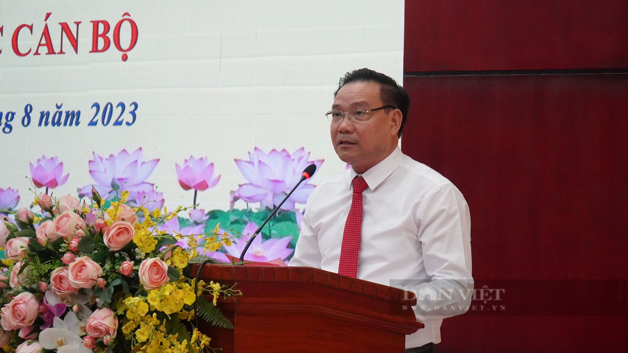 Chủ tịch Hội Nông dân tỉnh Bắc Ninh được bổ nhiệm giữ chức Giám đốc Sở Tư pháp tỉnh Bắc Ninh - Ảnh 4.