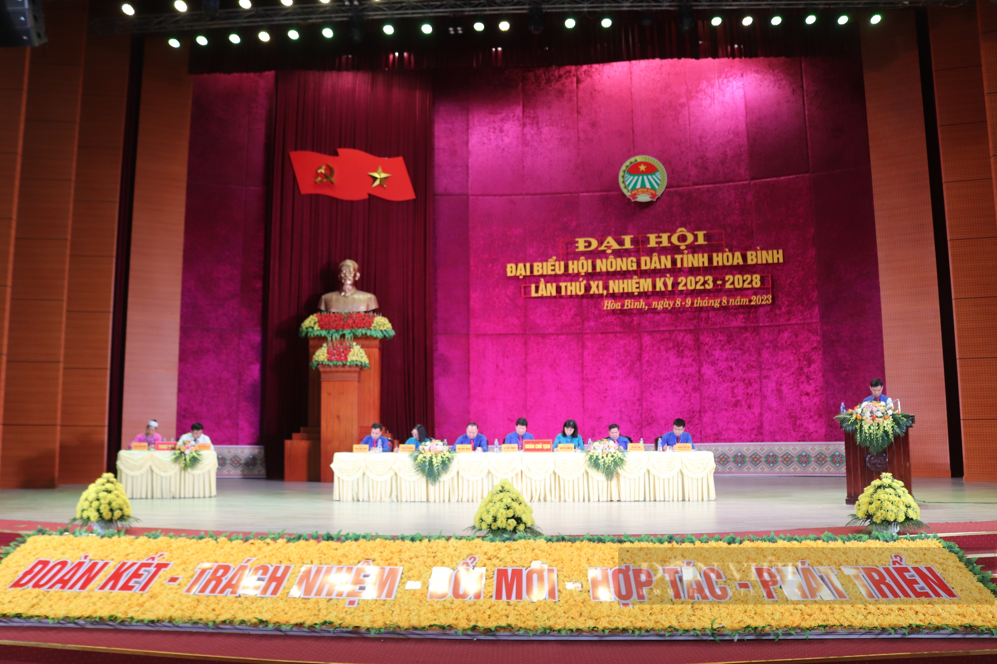 Đại hội đại biểu Hội Nông dân tỉnh Hòa Bình lần thứ XI: Bầu 33 đồng chí vào Ban Chấp hành khóa mới - Ảnh 2.