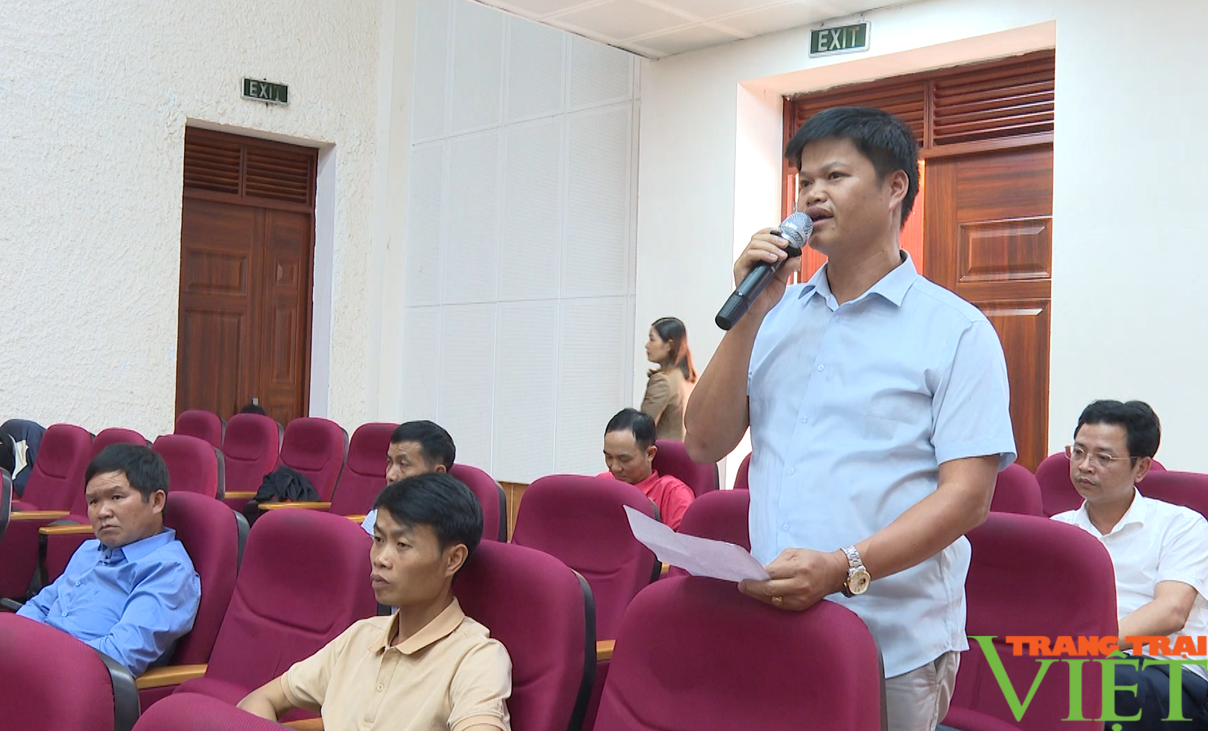 Nông dân huyện Tam Đường ở Lai Châu đối thoại trực tiếp với chính quyền và Chủ tịch UBND huyện - Ảnh 2.
