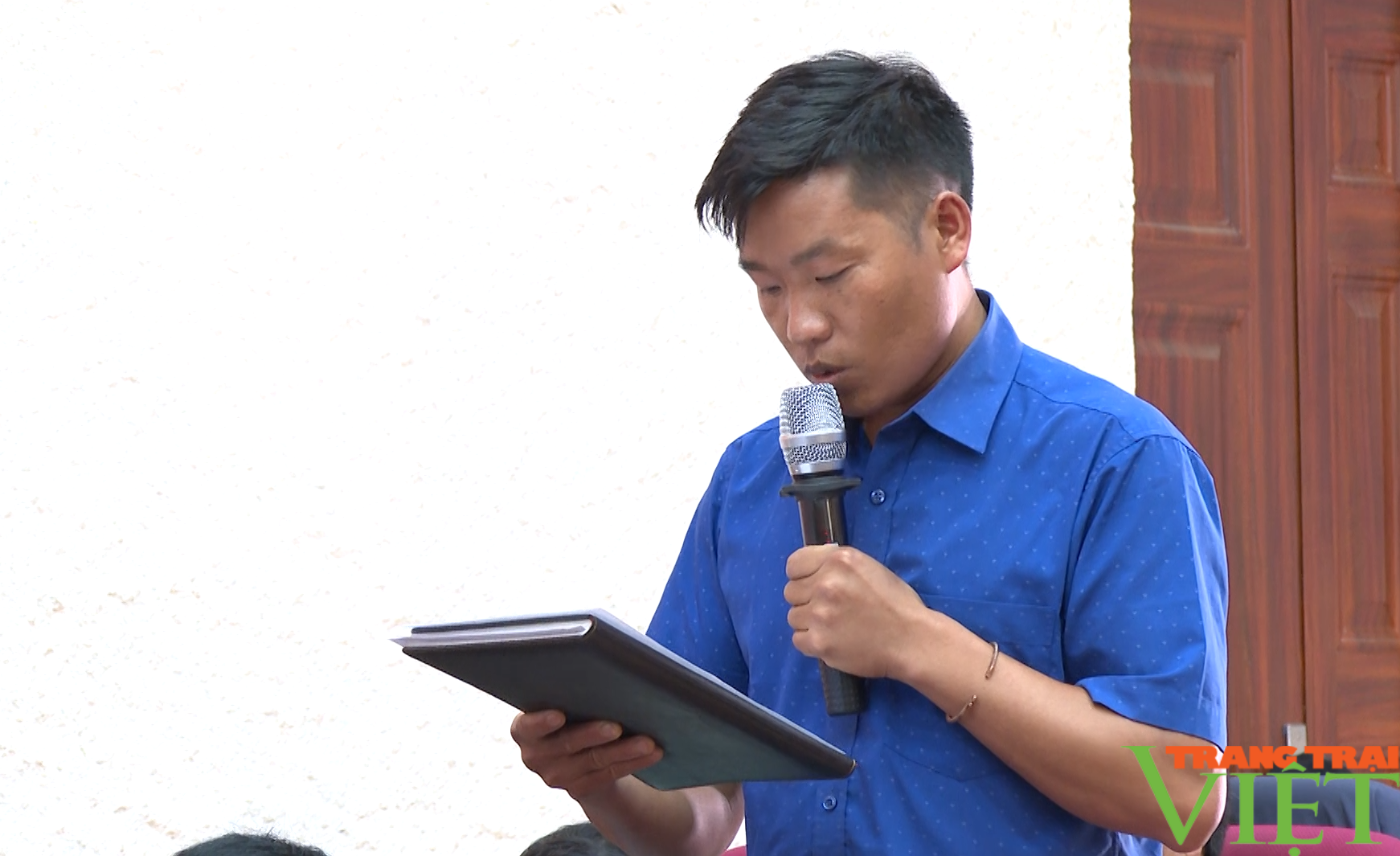 Nông dân huyện Tam Đường ở Lai Châu đối thoại trực tiếp với chính quyền và Chủ tịch UBND huyện - Ảnh 3.