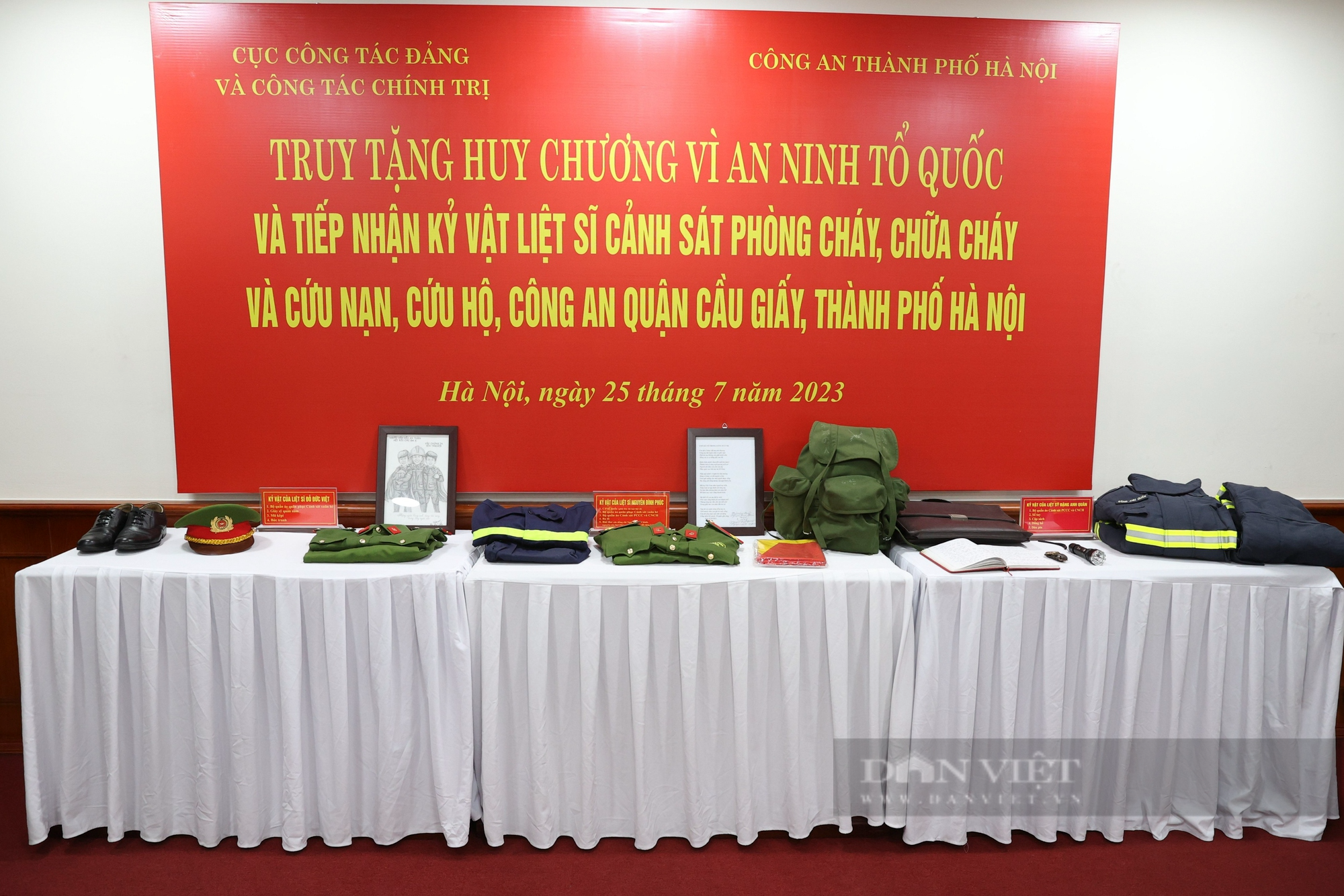 Nhìn lại những kỷ vật của 3 liệt sĩ Cảnh sát PCCC hy sinh trong vụ cháy quán Karaoke tại Hà Nội - Ảnh 8.