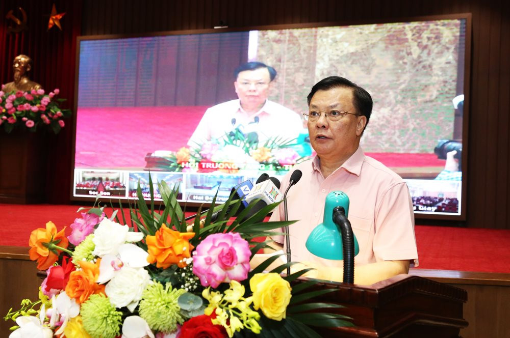 Bí thư Hà Nội: Tinh thần là giữ nguyên, ổn định quận quận Hoàn Kiếm - Ảnh 1.