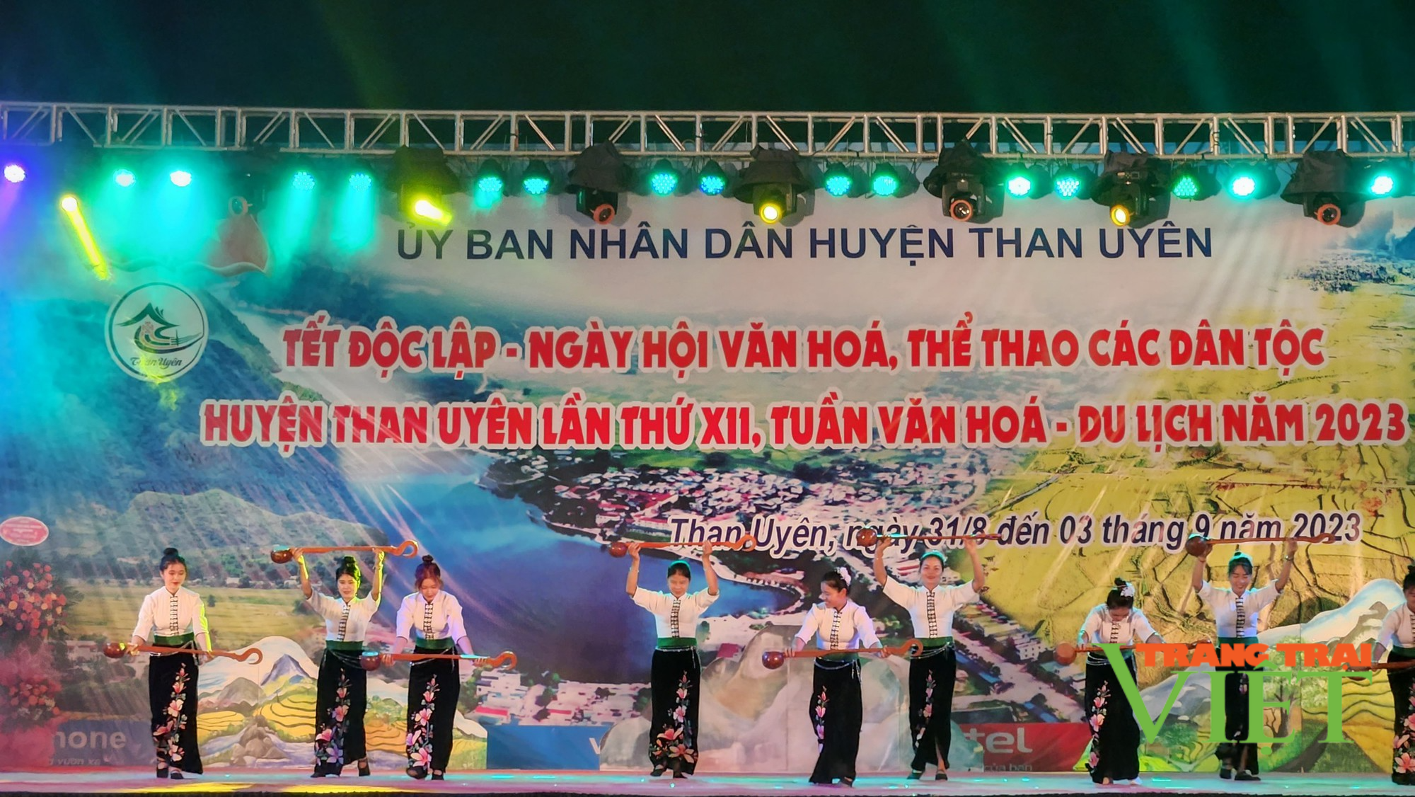 Lai Châu: Khai mạc chương trình nghệ thuật mừng tết Độc lập, Ngày hội Văn hóa, thể thao các dân tộc huyện Than Uyên - Ảnh 2.