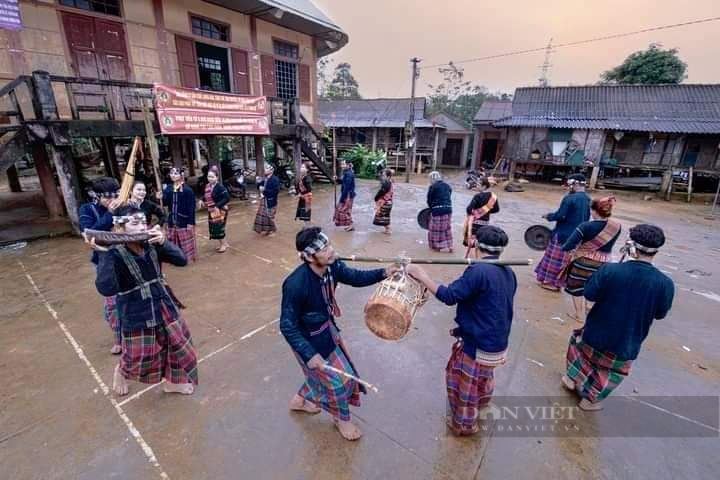 Nhóm cồng chiêng bản Pa Nho góp phần lưu truyền văn hoá người Vân Kiều - Ảnh 6.