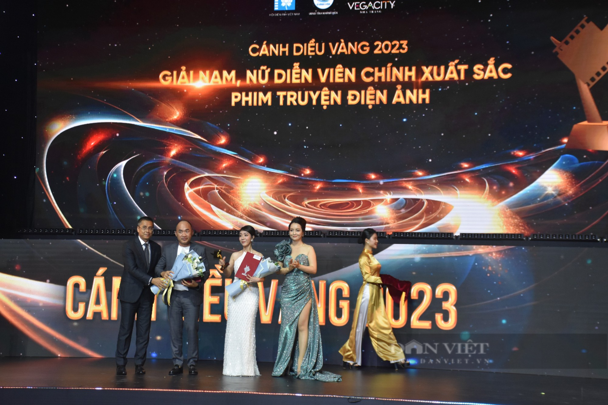 Bộ phim Tro Tàn Rực Rỡ, Mẹ Rơm đạt giải cao tại lễ vinh danh Cánh diều vàng 2023 - Ảnh 6.
