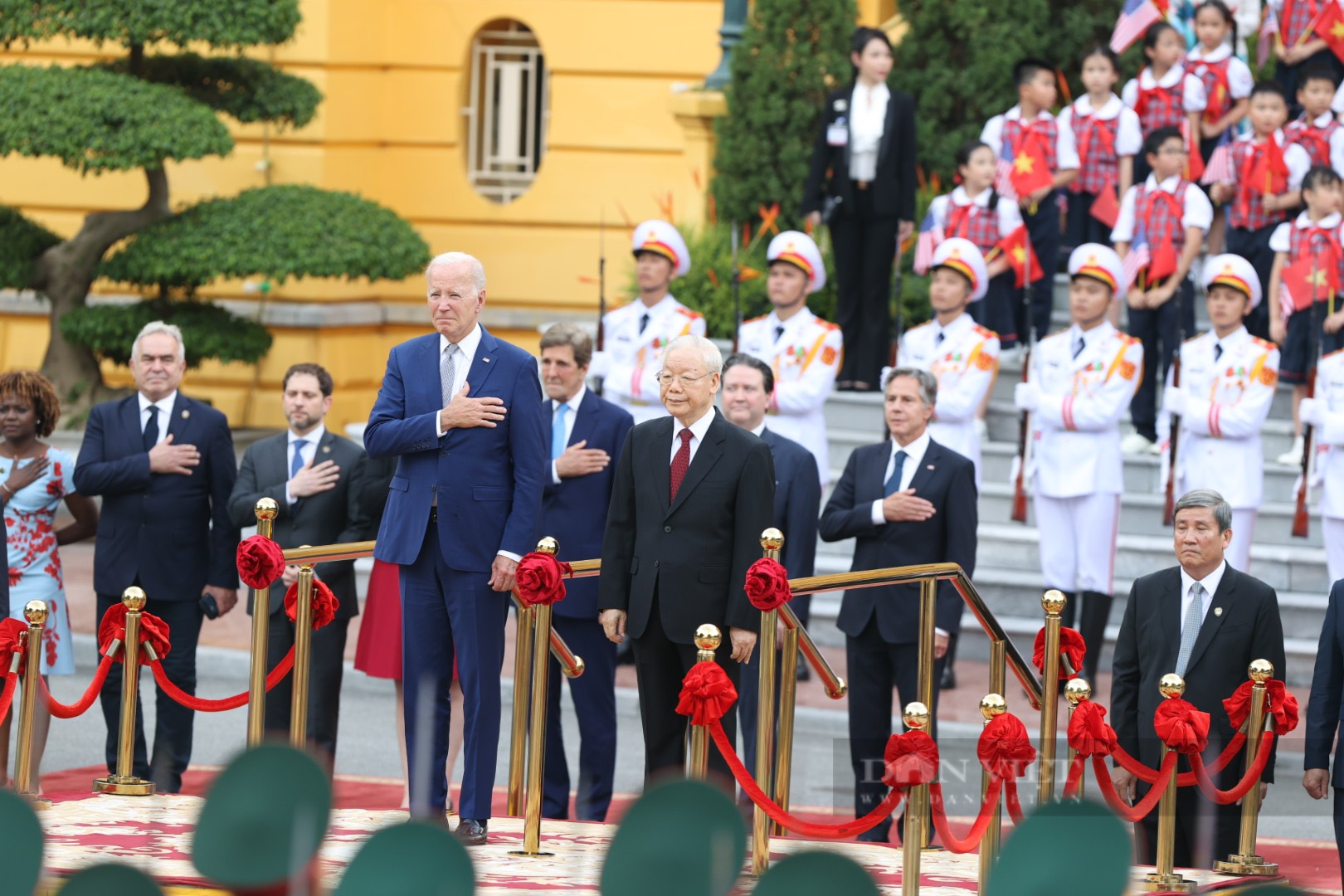 Cập nhật: Tổng Bí thư Nguyễn Phú Trọng chủ trì Lễ đón Tổng thống Mỹ Joe Biden thăm cấp Nhà nước tới Việt Nam - Ảnh 1.