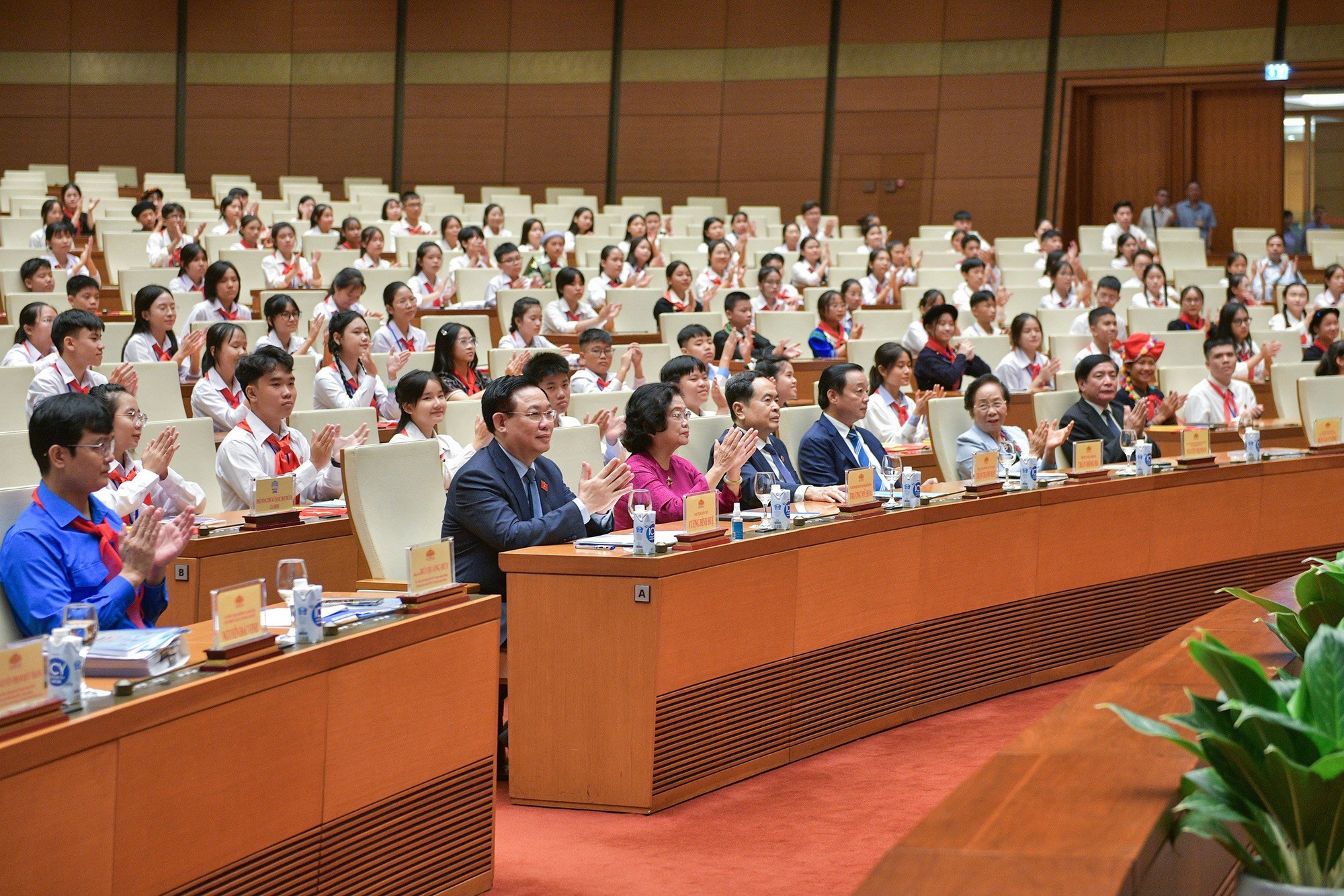 Chủ tịch Quốc hội dự Phiên họp giả định Quốc hội trẻ em lần thứ nhất - Ảnh 3.