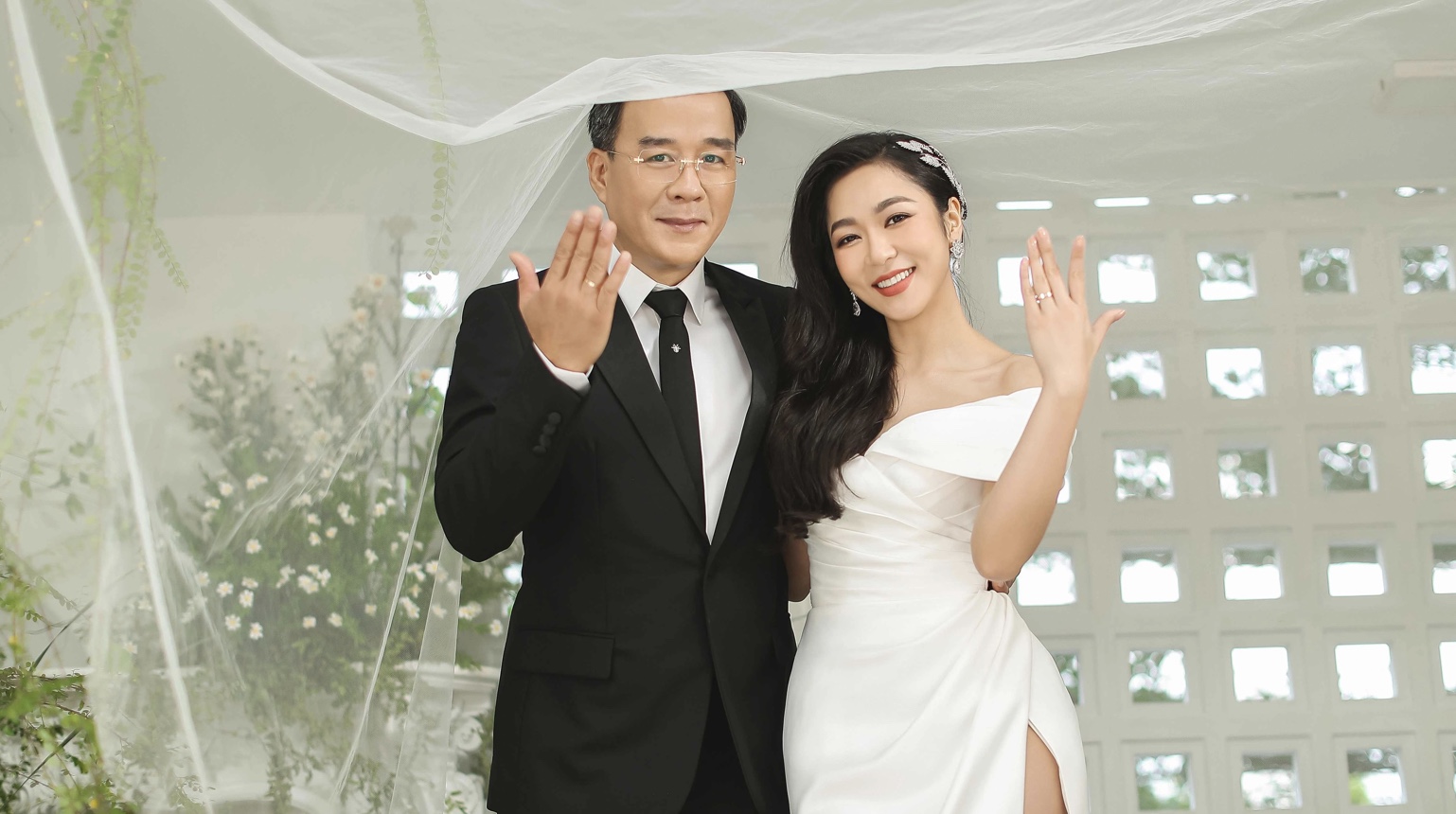 Hà Thanh Xuân chính thức tuyên bố chấm dứt quan hệ với &quot;vua cá Koi&quot;, tiết lộ rơi vào trầm cảm sau hôn lễ - Ảnh 1.